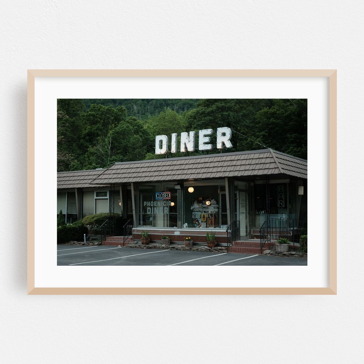Phoenicia Diner 01 – image 1 of 6