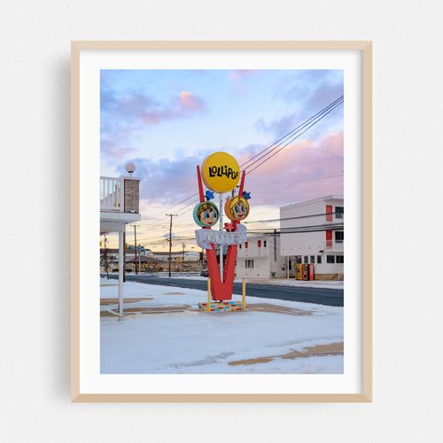 Lollipop Motel Sunrise in Winter 01