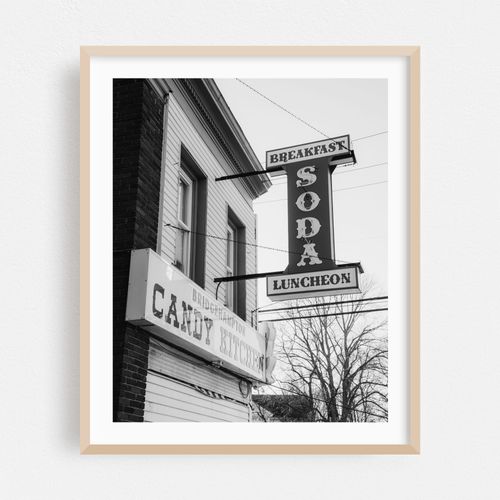 Bridgehampton Candy Kitchen B&W