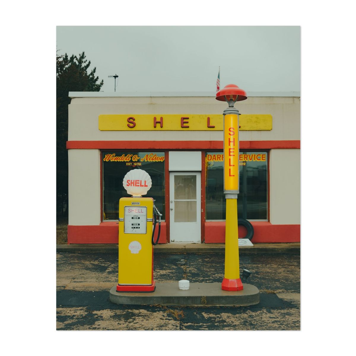 Shell Service Station – image 1 of 2