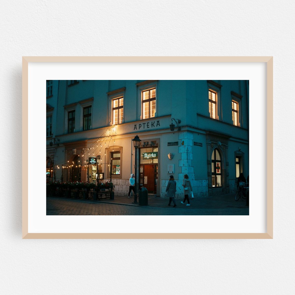 Apteka, Kraków Old Town 01 – image 1 of 6