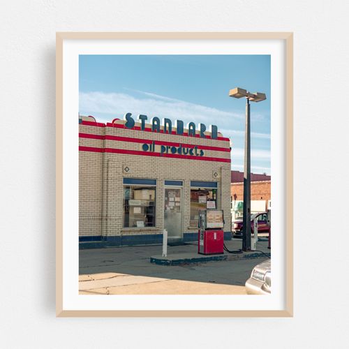 Old Standard Station 04