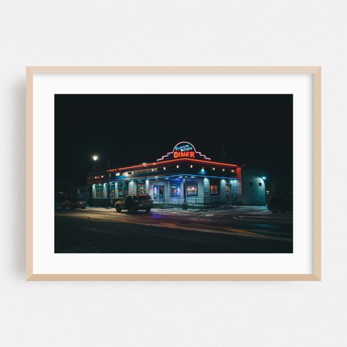 Broadway Lights Diner & Cafe 01