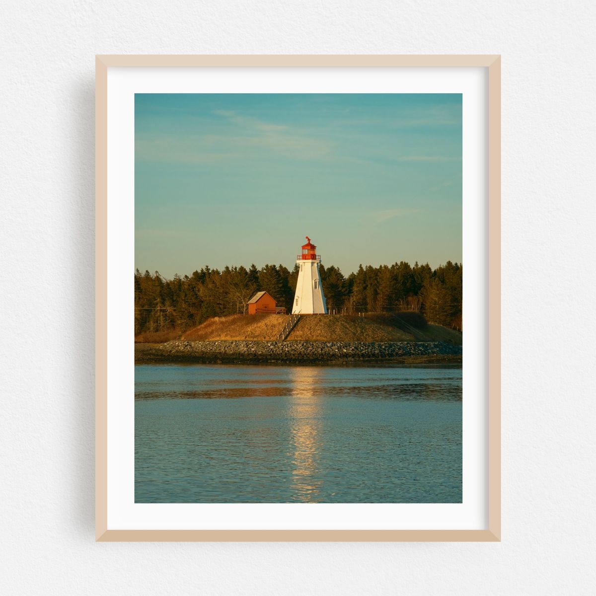 Mulholland Point Lighthouse – image 1 of 12
