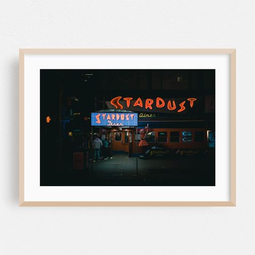 Ellen's Stardust Diner 01