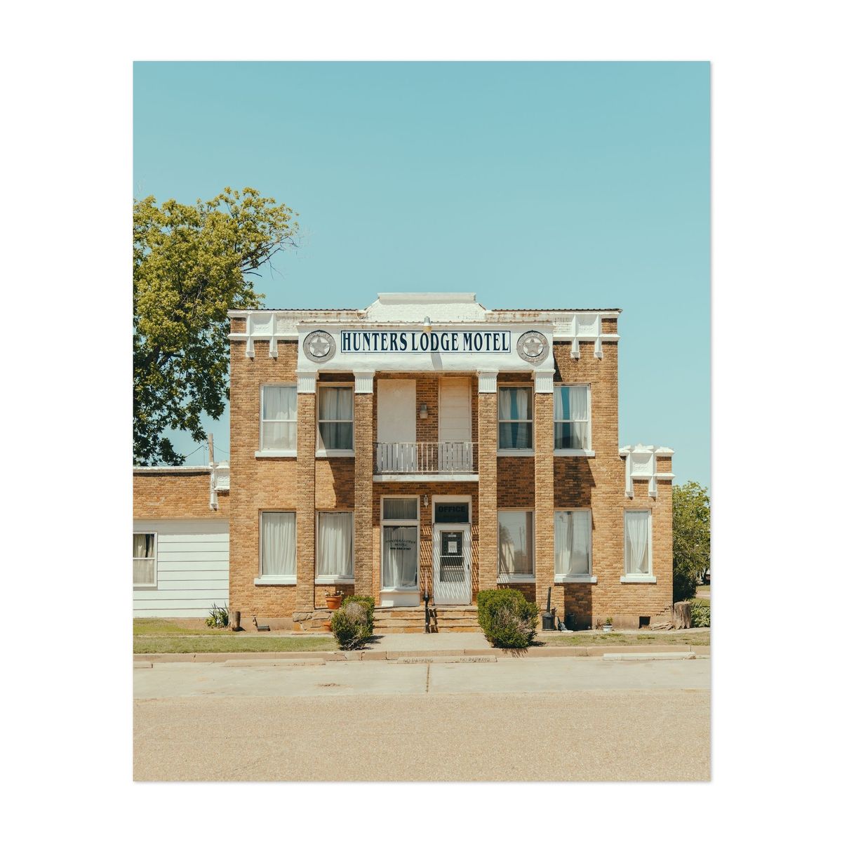 Hunters Lodge Motel – image 1 of 2