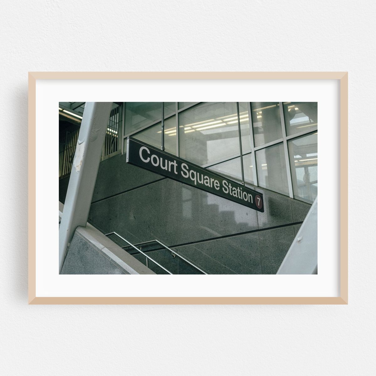 Court Square Station, Queens – image 1 of 6