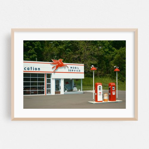 Mobil Service Station, Millerton