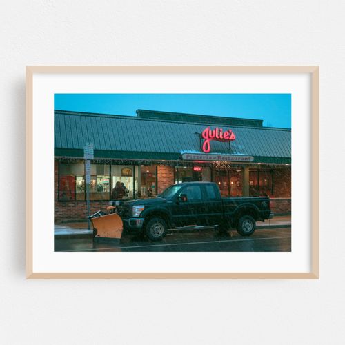Julie's, Springville