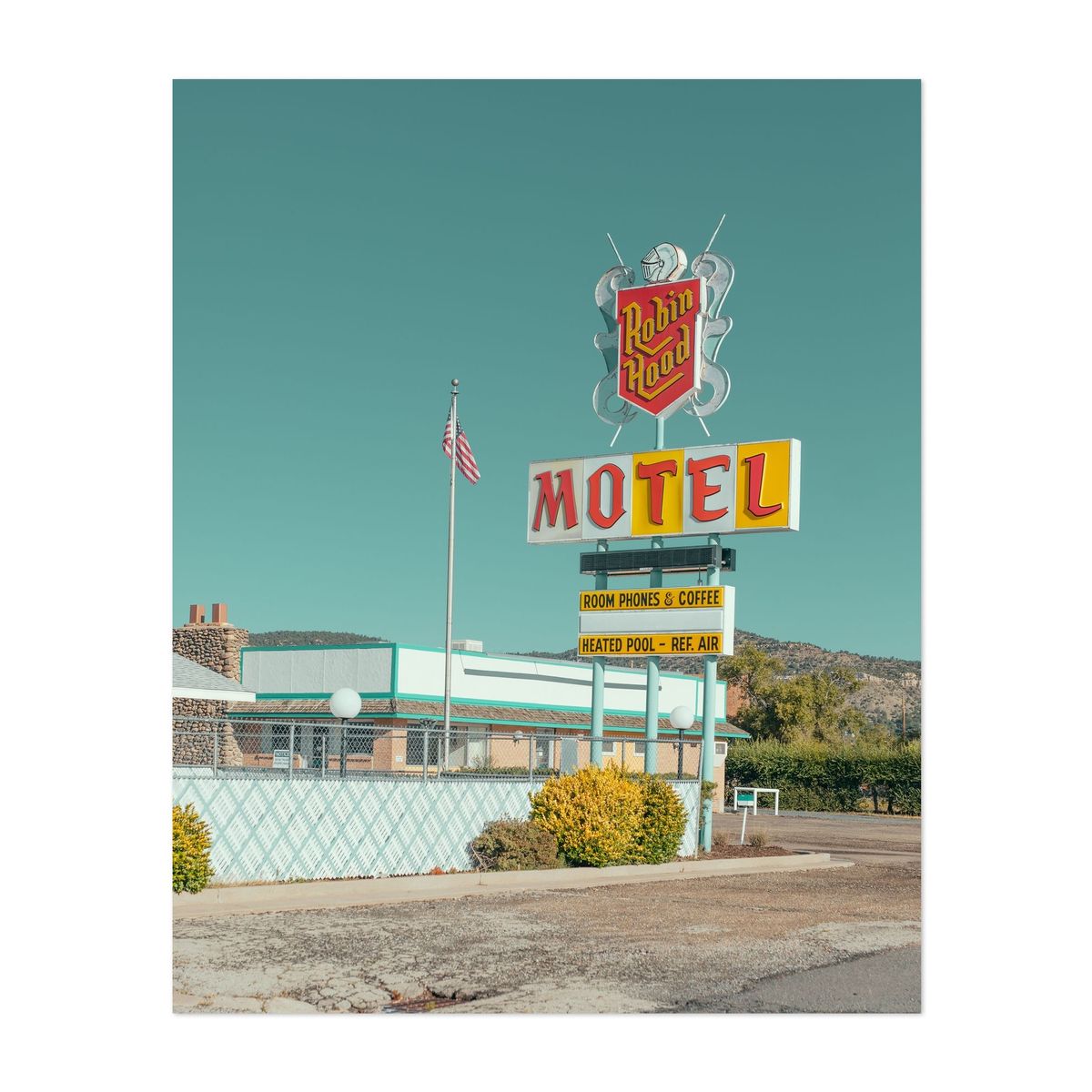 Robin Hood Motel 01 – image 1 of 2