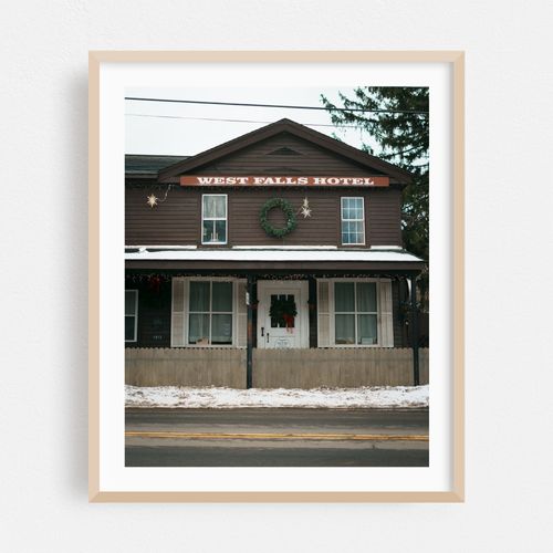 The Dog Bar, West Falls