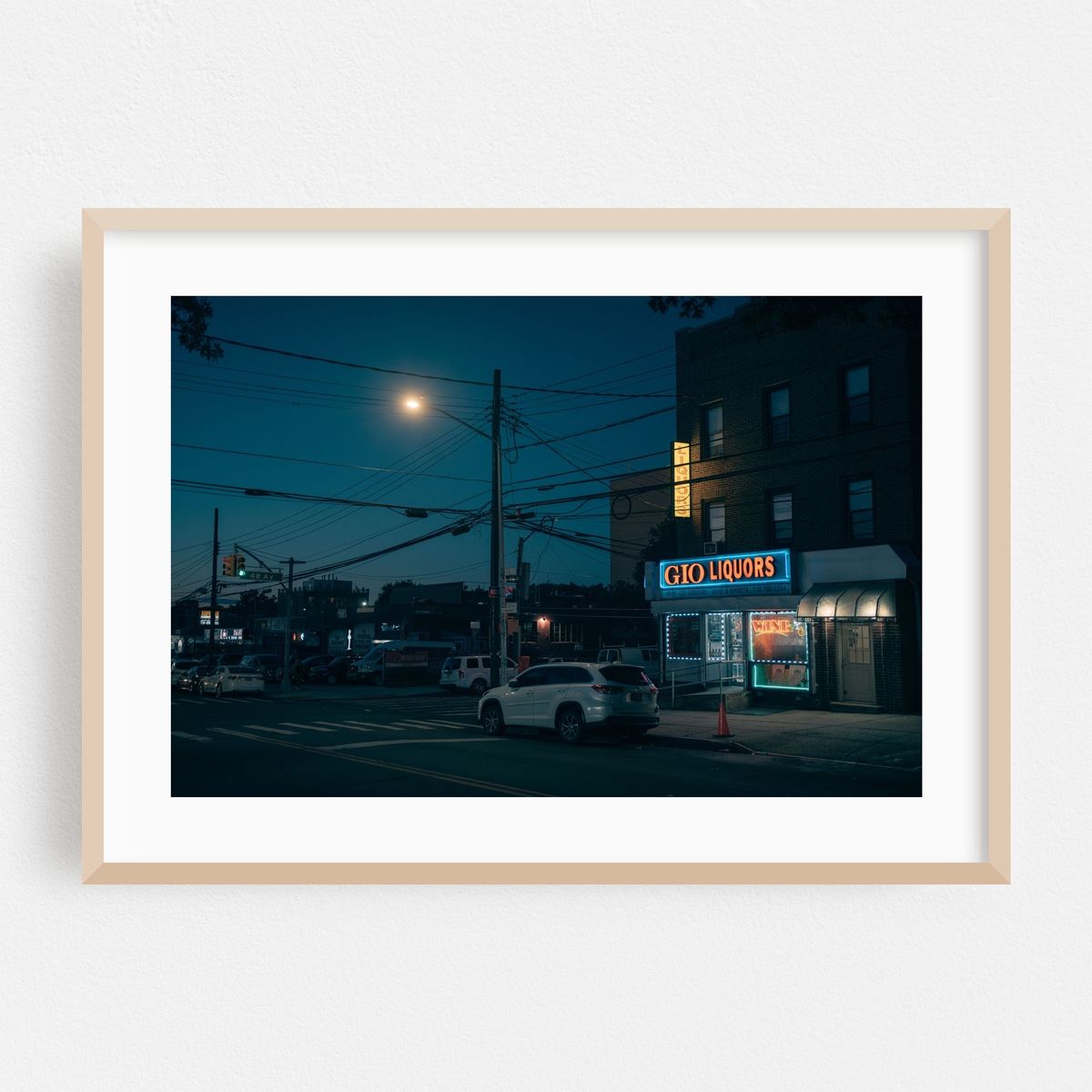 Gio Liquors, Corona 02 – image 1 of 6