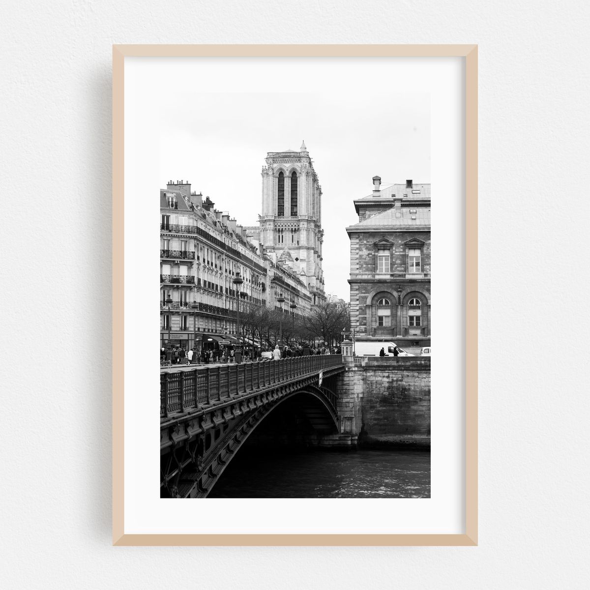 Cathédrale Notre-Dame de Paris 02 – image 1 of 16