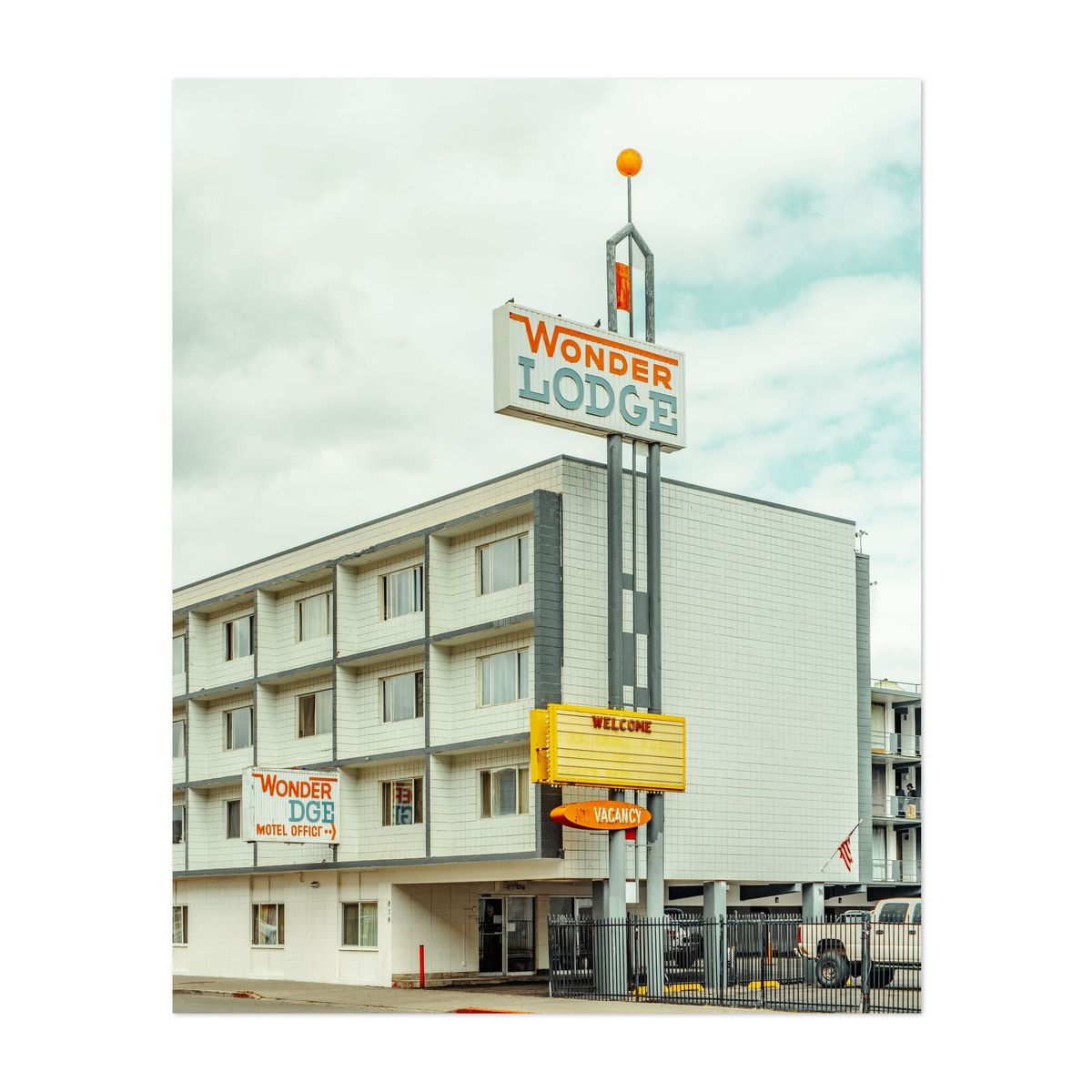 Wonder Lodge – image 1 of 2