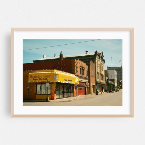 Hazleton Food Supermarket 01