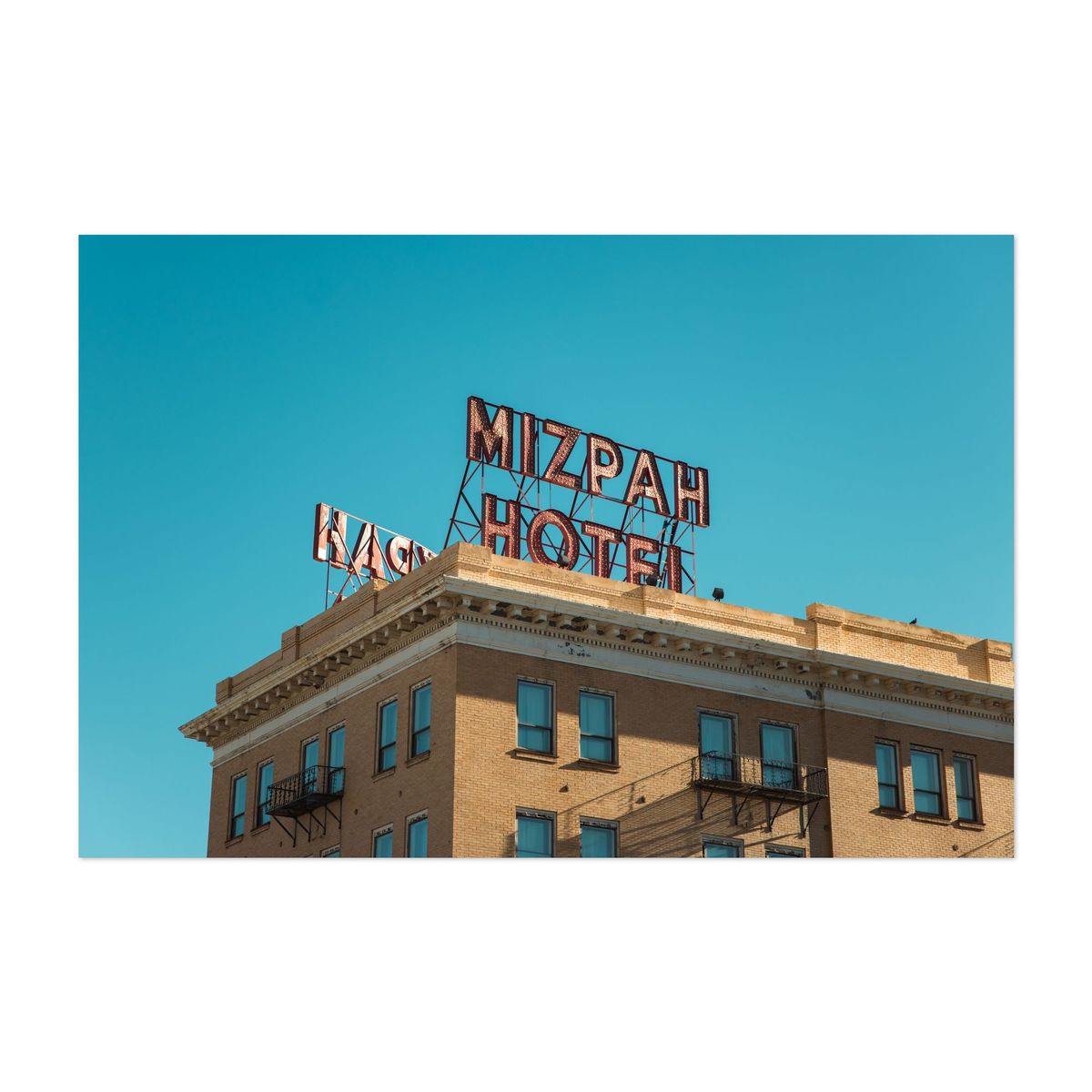 Mizpah Motel Sign 02 – image 1 of 2