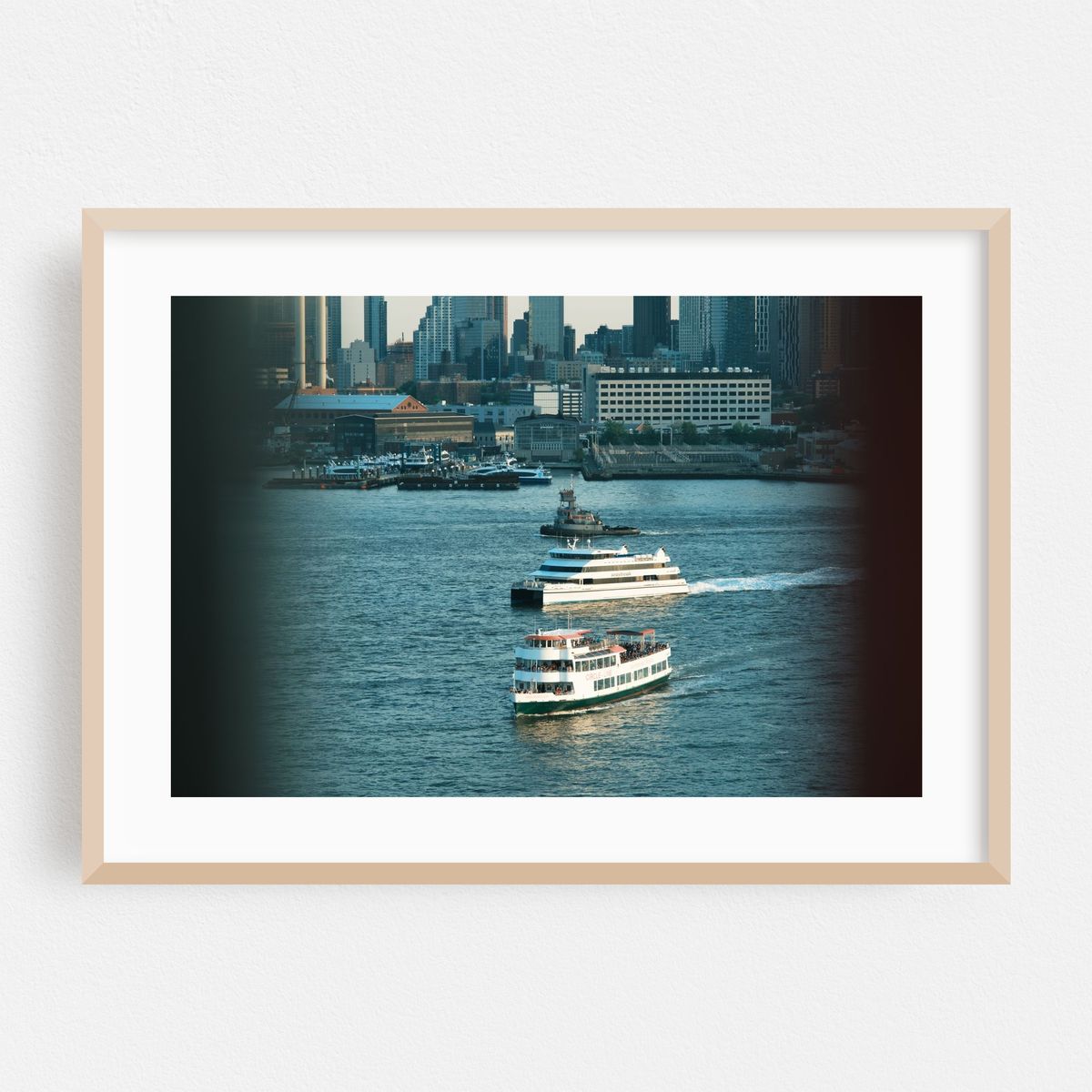 East River Boating – image 1 of 6