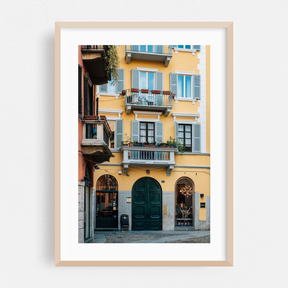 Colorful Brera 01 – image 1 of 16
