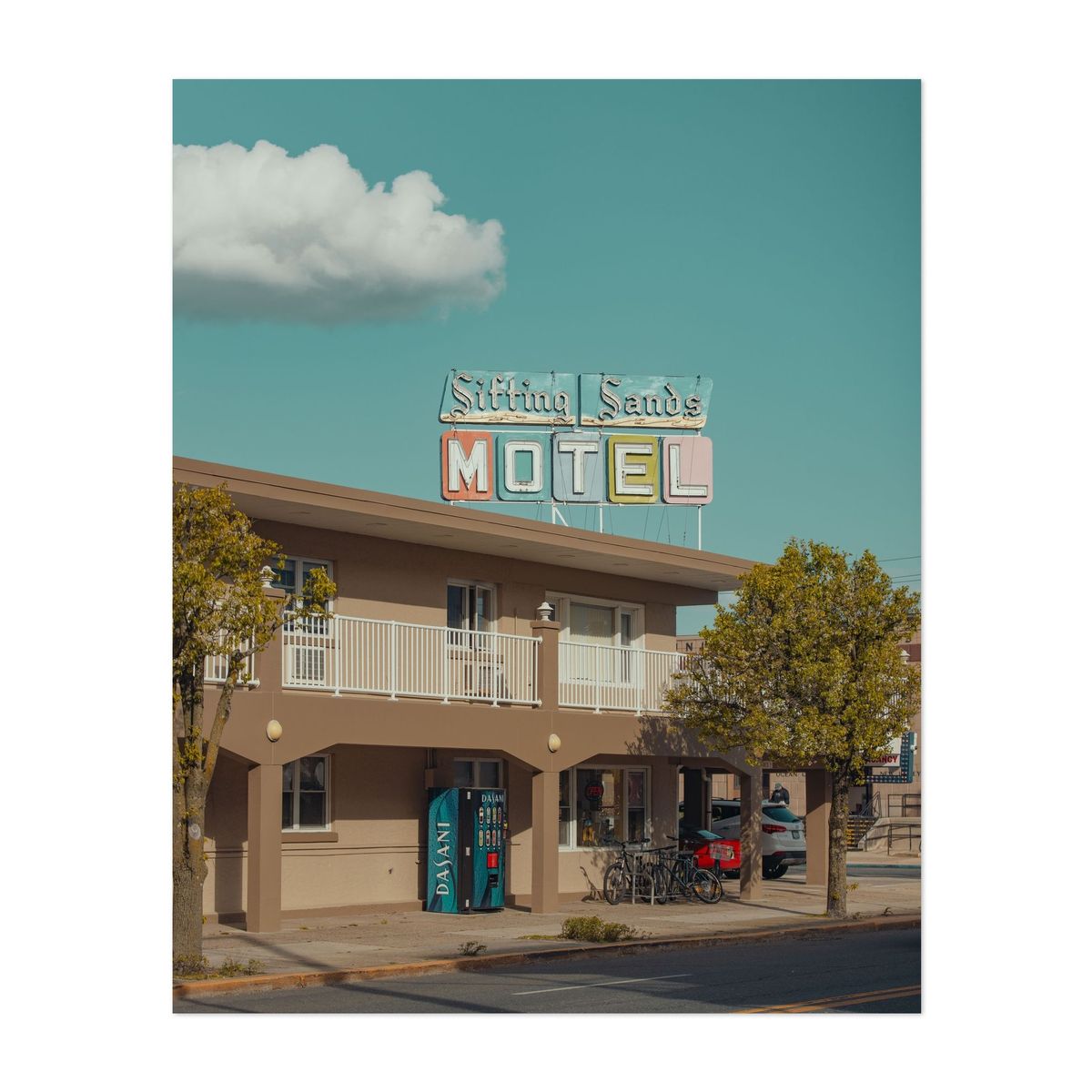 Sifting Sands Motel 01 – image 1 of 2
