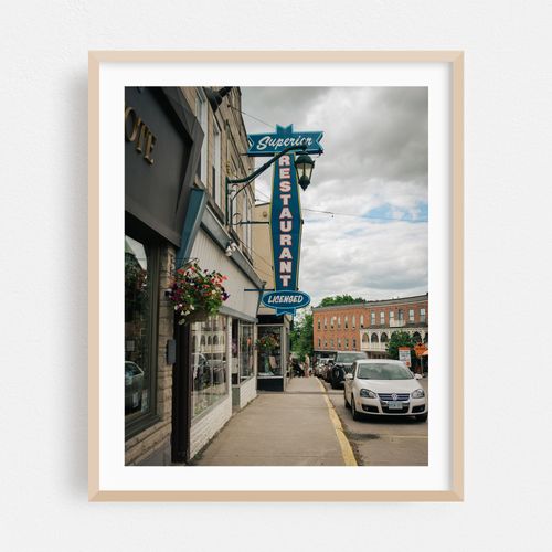 Superior Restaurant 01
