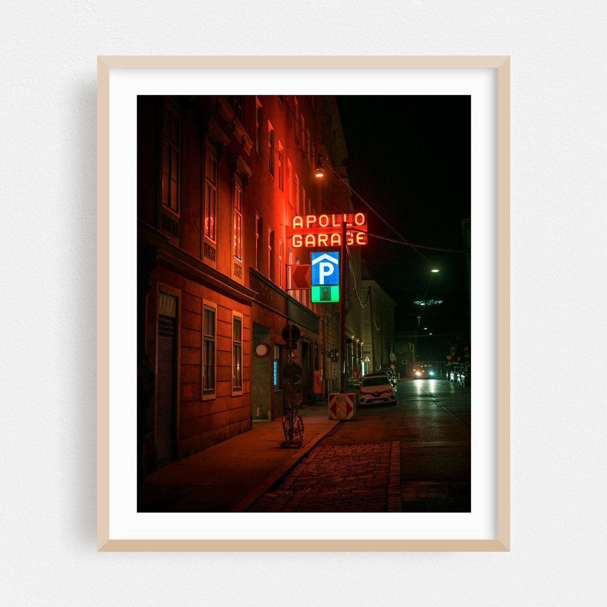 Apollo Garage Neon, Vienna 01 – image 1 of 12