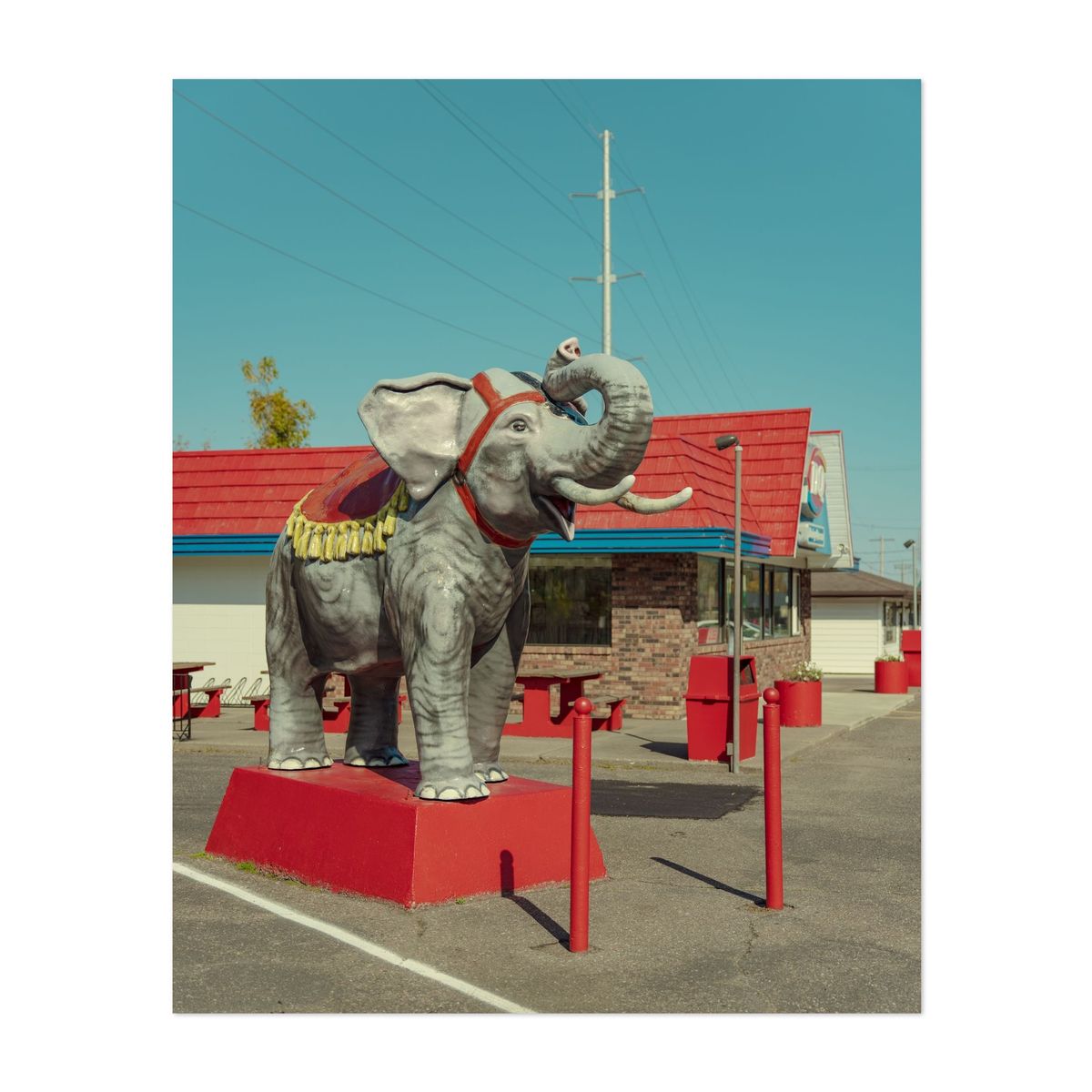 Dairy Queen Elephant in Chippewa Falls 01 – image 1 of 2