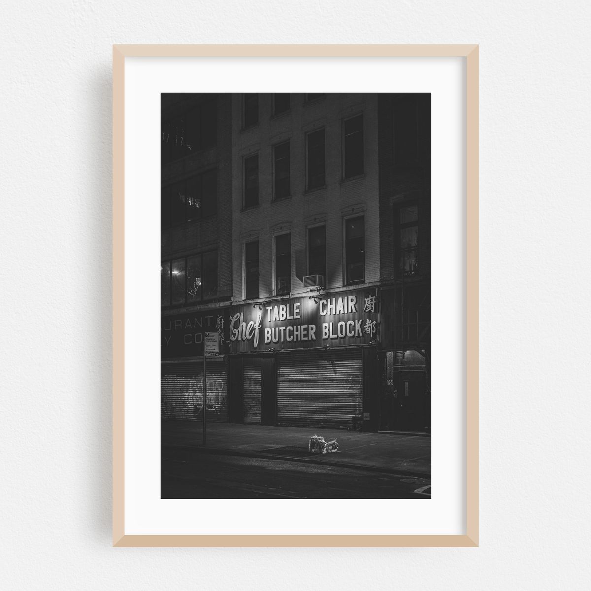 Table & Chair – image 1 of 16