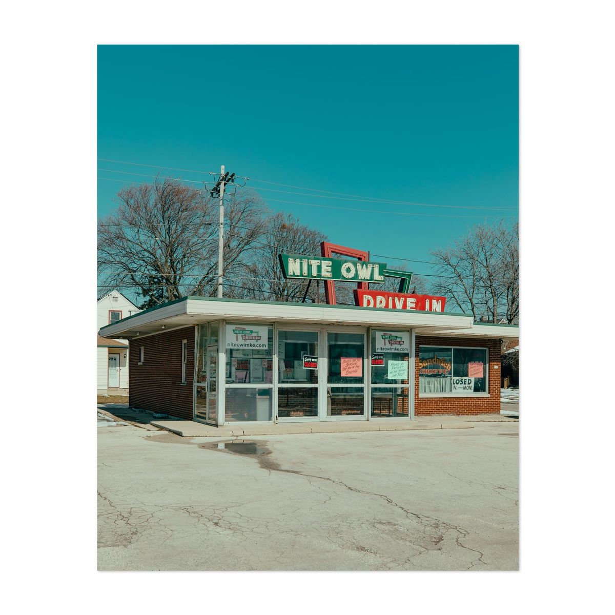Nite Owl Drive-In 01 – image 1 of 2