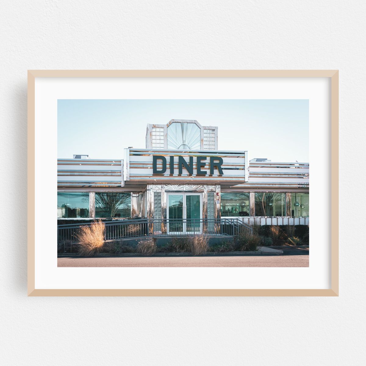 DINER – image 1 of 6