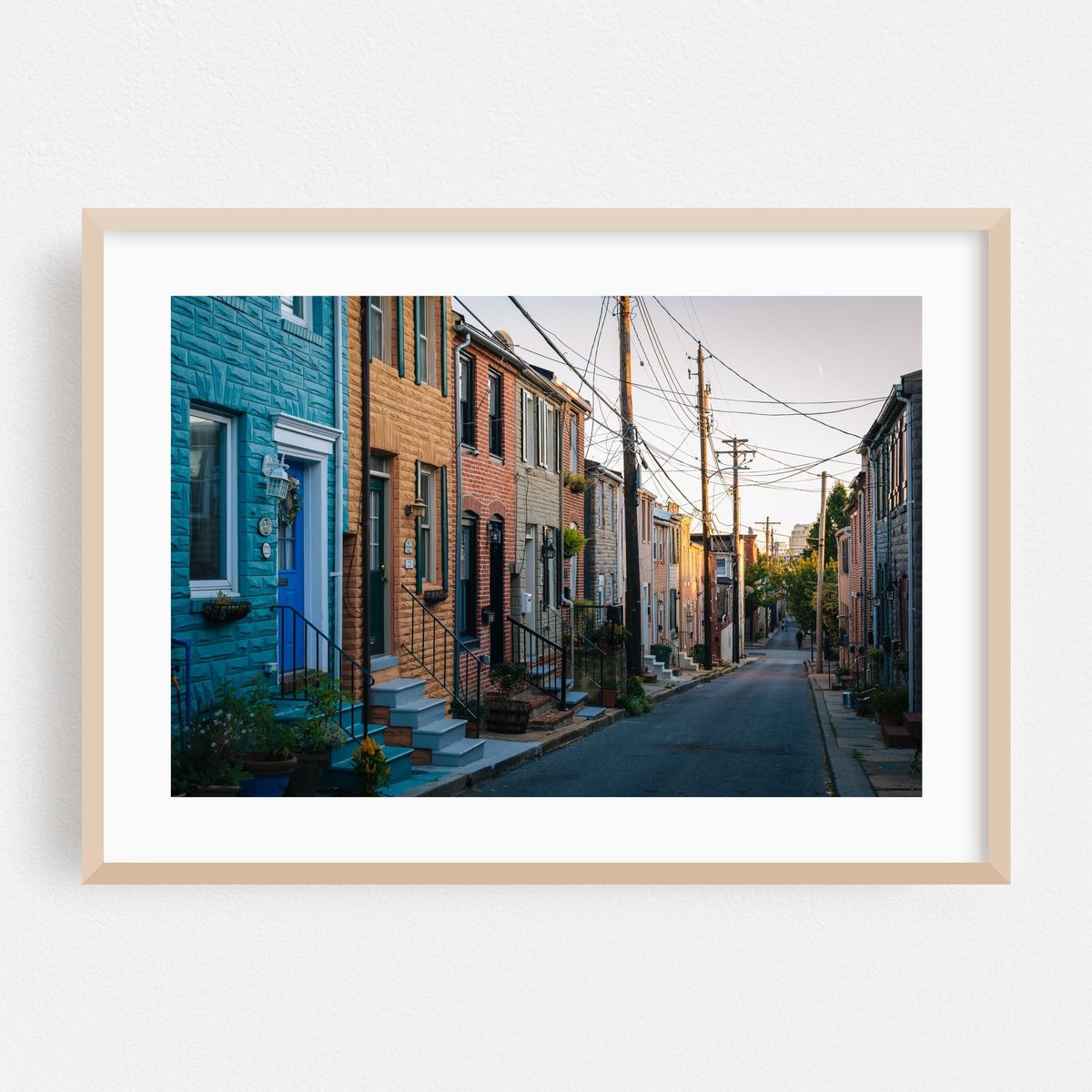 Colors along Chapel Street – image 1 of 9