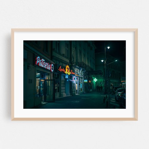 Lucky Seven, Arad