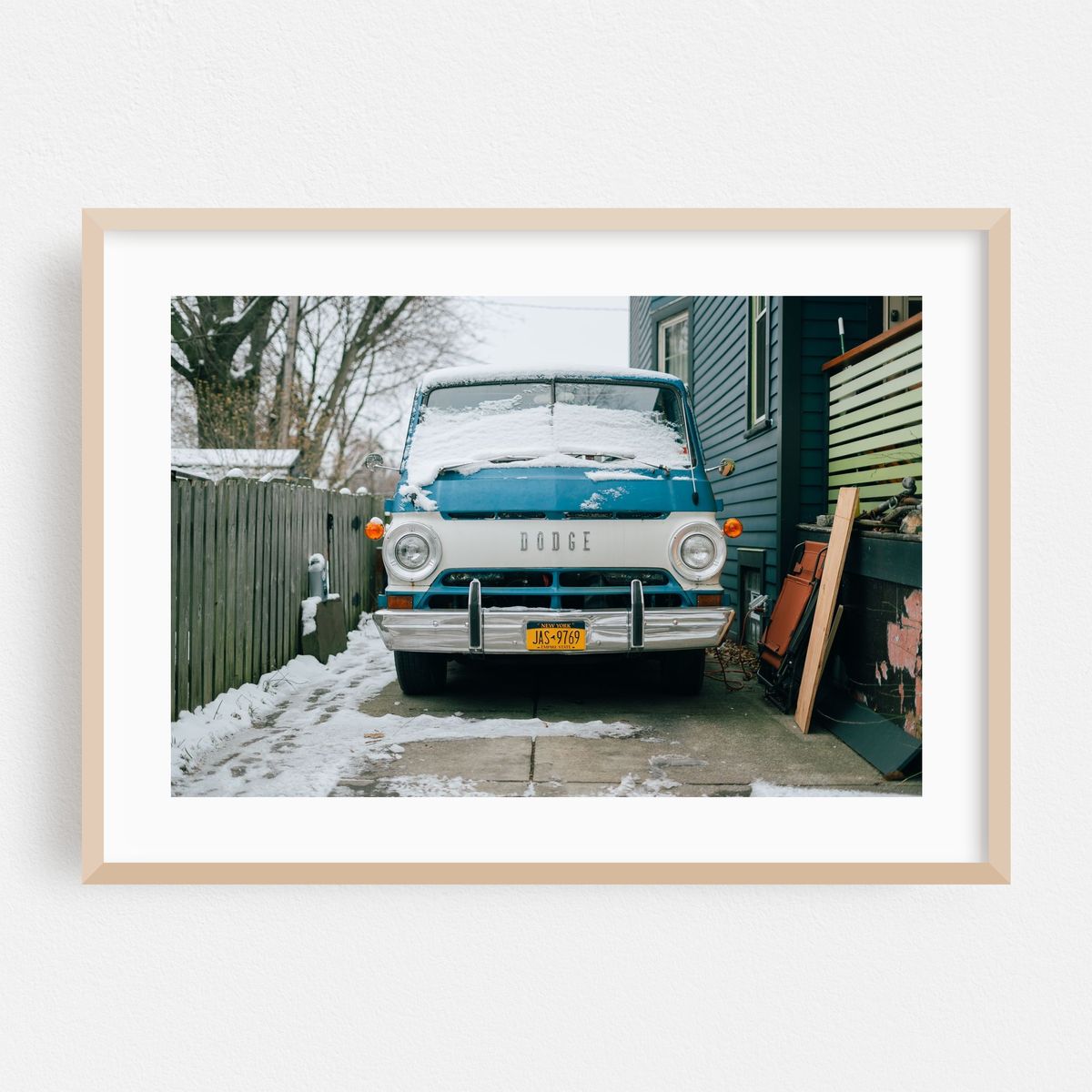 Dodge Van in Allentown, Buffalo – image 1 of 6