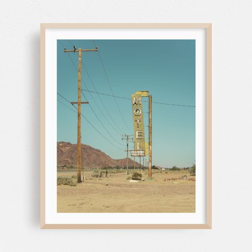 Old Henning Motel Sign 01
