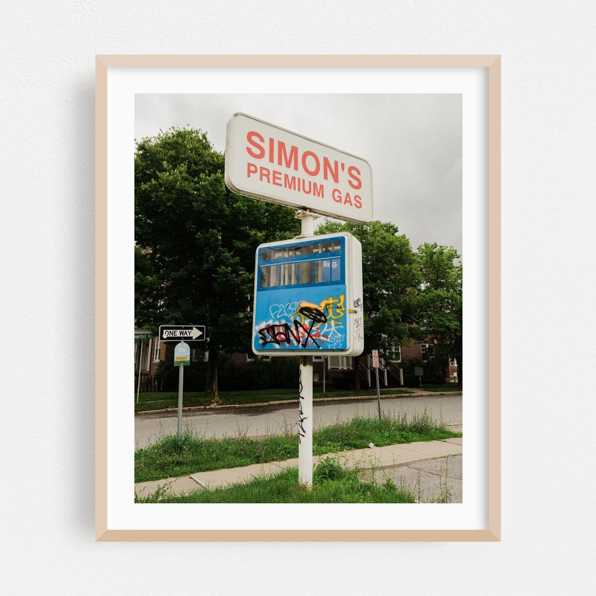 Simon's Premium Gas – image 1 of 12