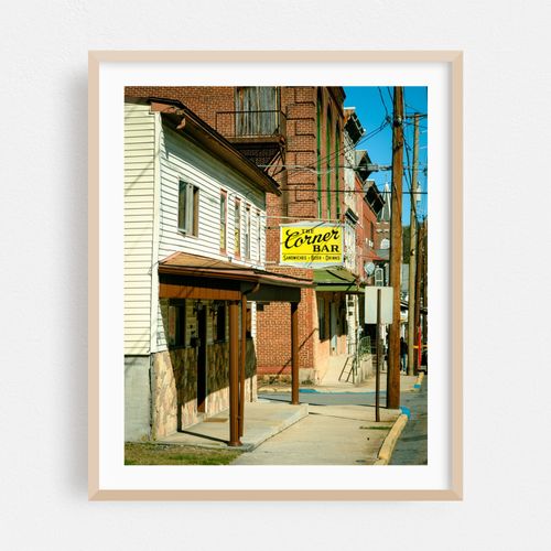The Corner Bar, Tremont