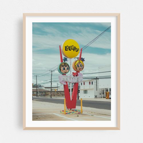 Lollipop Motel in Spring 01
