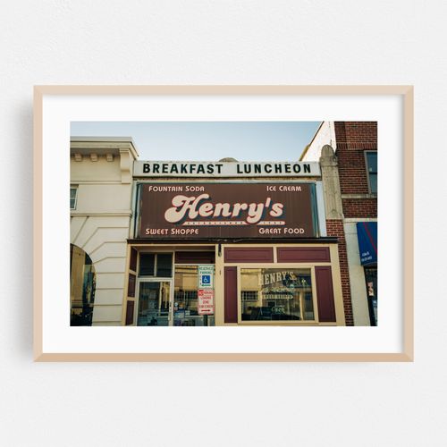 Henry's Confectionery, Glen Cove
