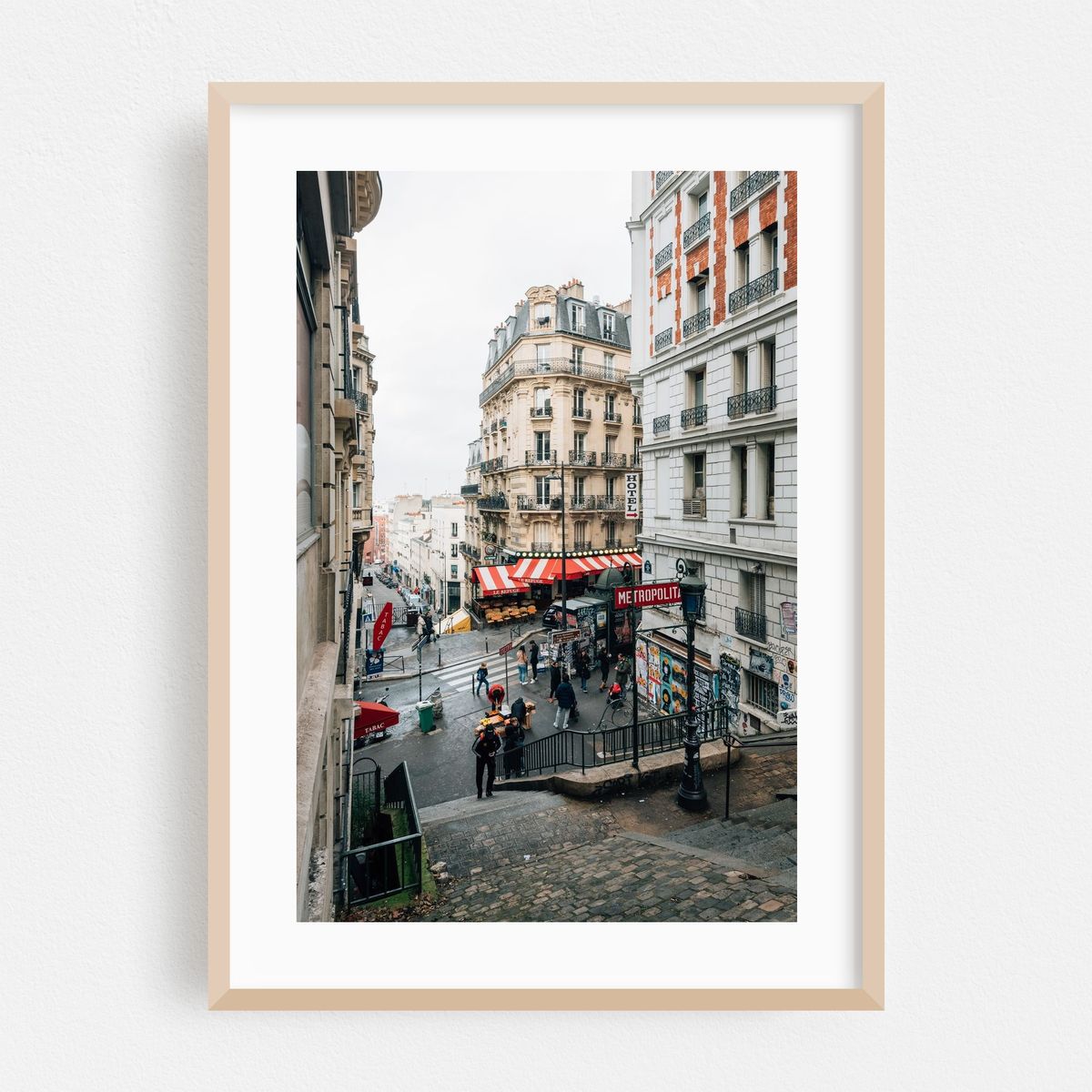 Classic Montmartre – image 1 of 16