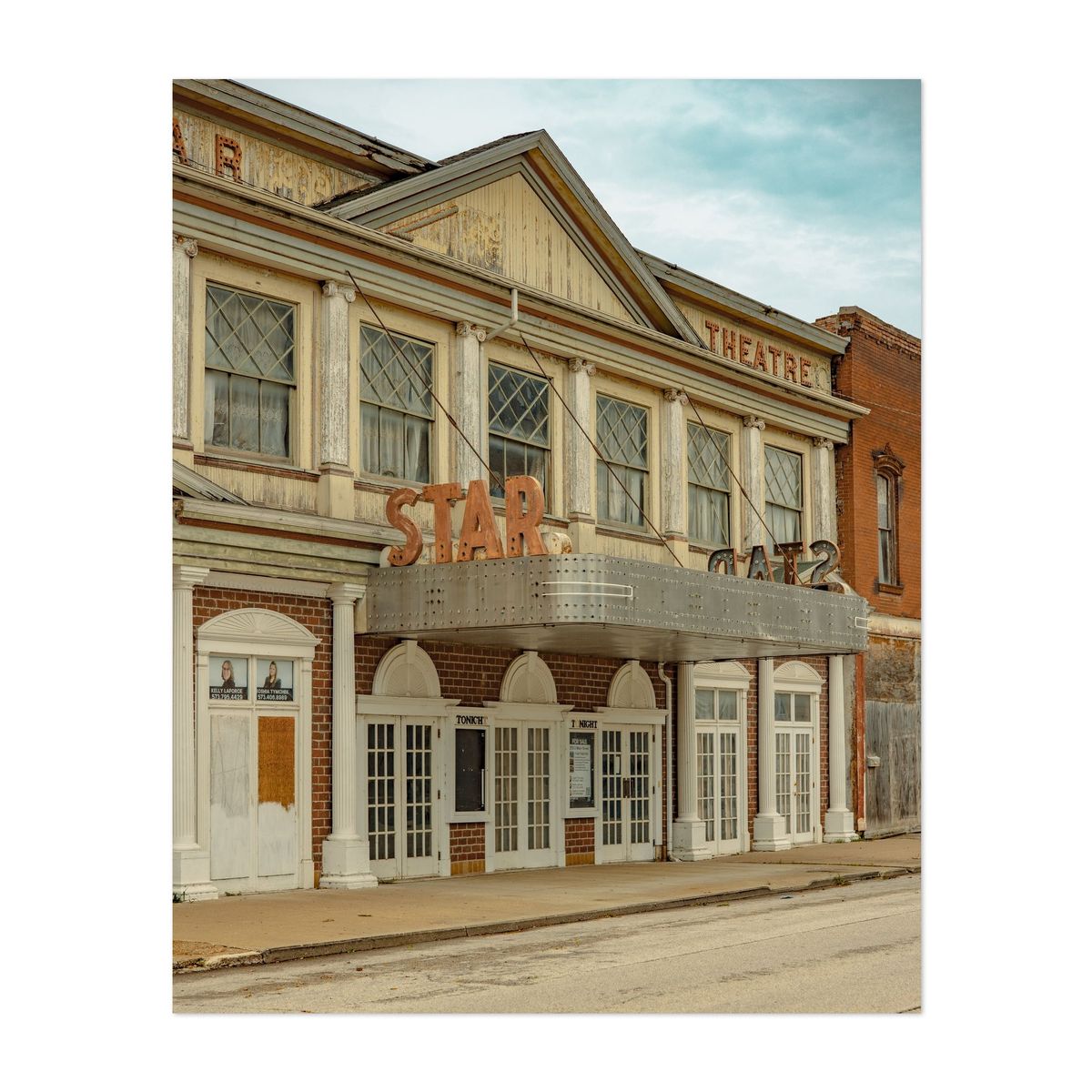 Star Theatre in Hannibal 01 – image 1 of 2