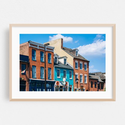 Thames Street Shops