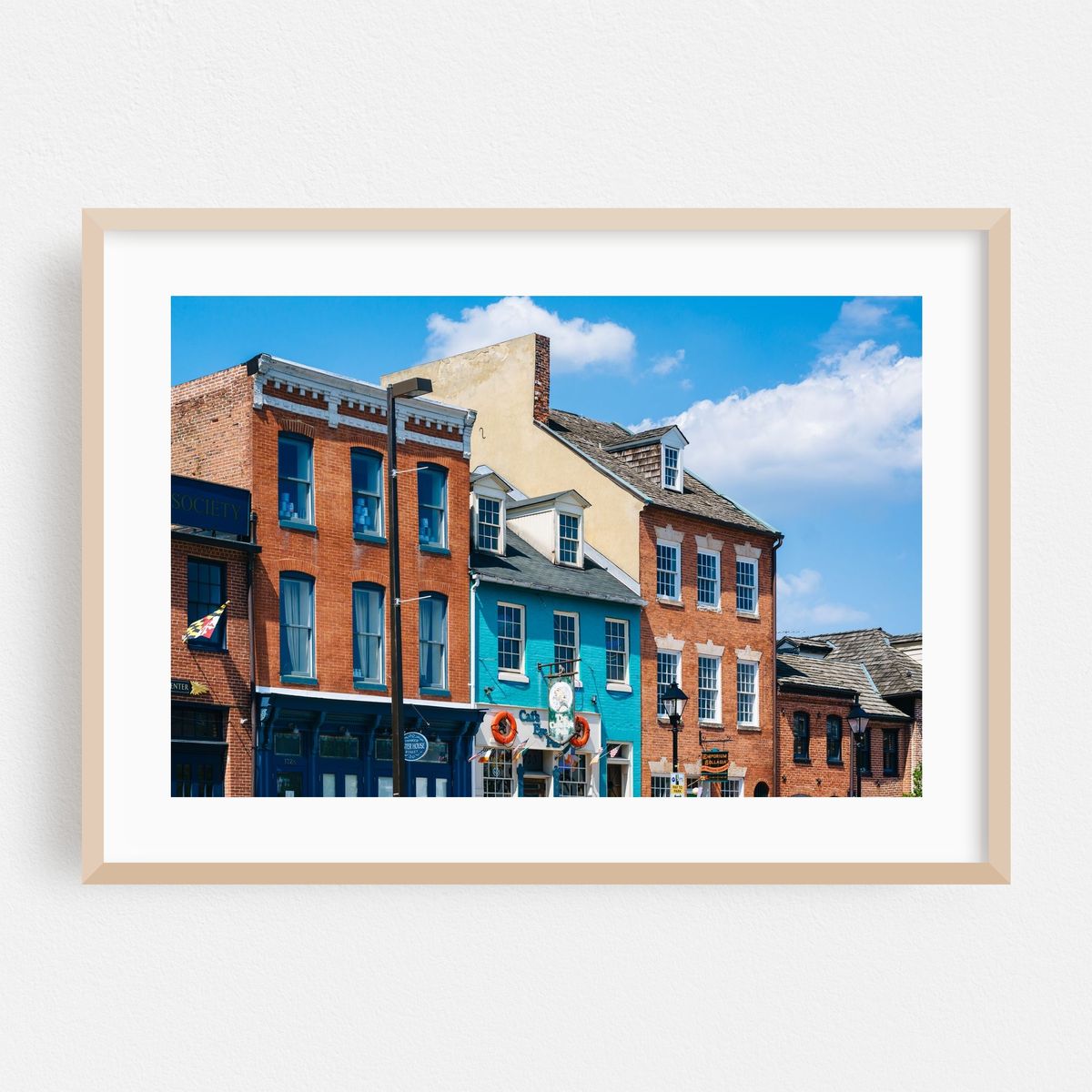 Thames Street Shops – image 1 of 6