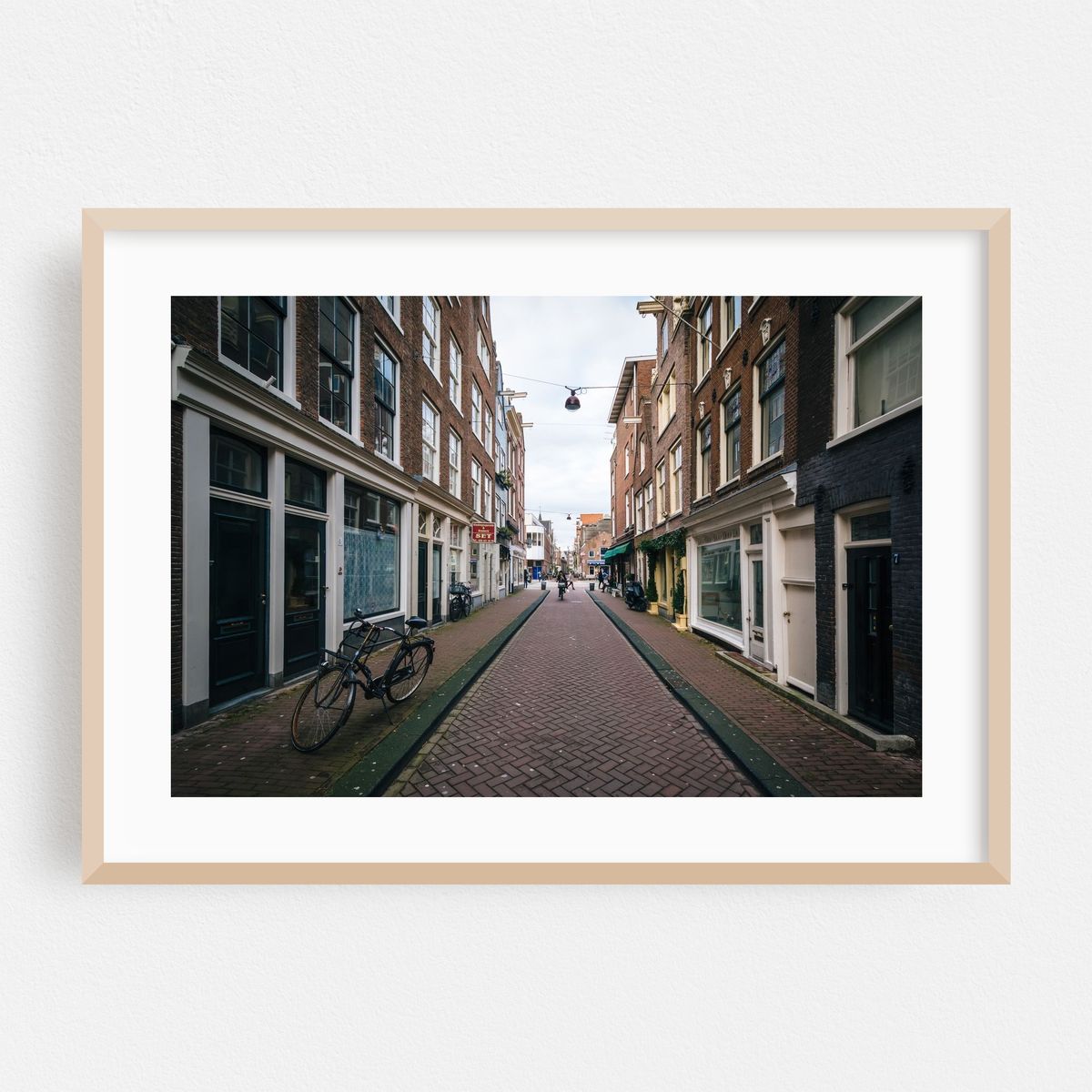 Alley in Amsterdam – image 1 of 6