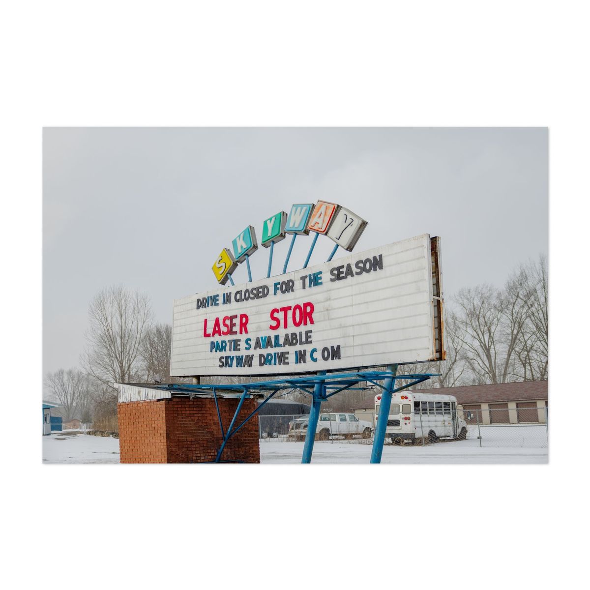 Skyway Drive-In 01 – image 1 of 2