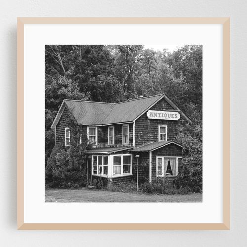Hunter Antiques 01 B&W