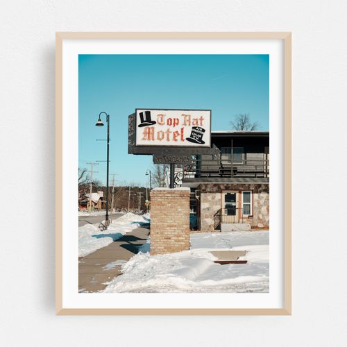 Top Hat Motel 02