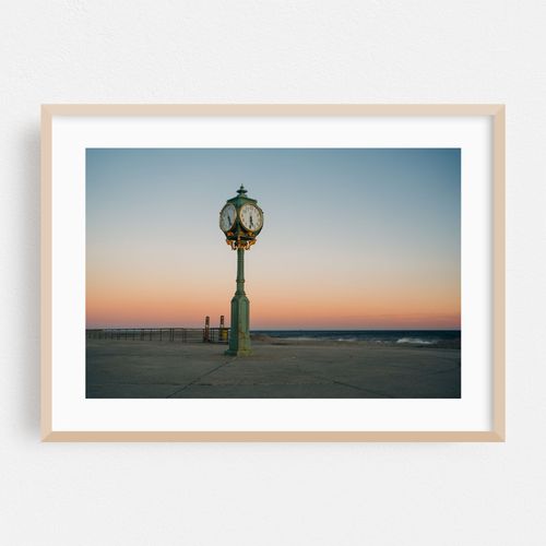 Wise Memorial Clock 01