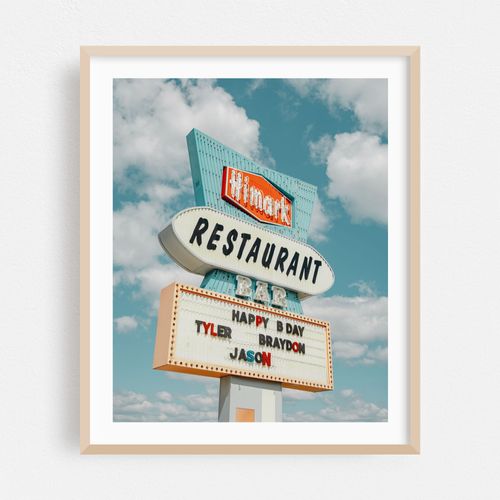 Hi-Mark Restaurant & Lounge 01