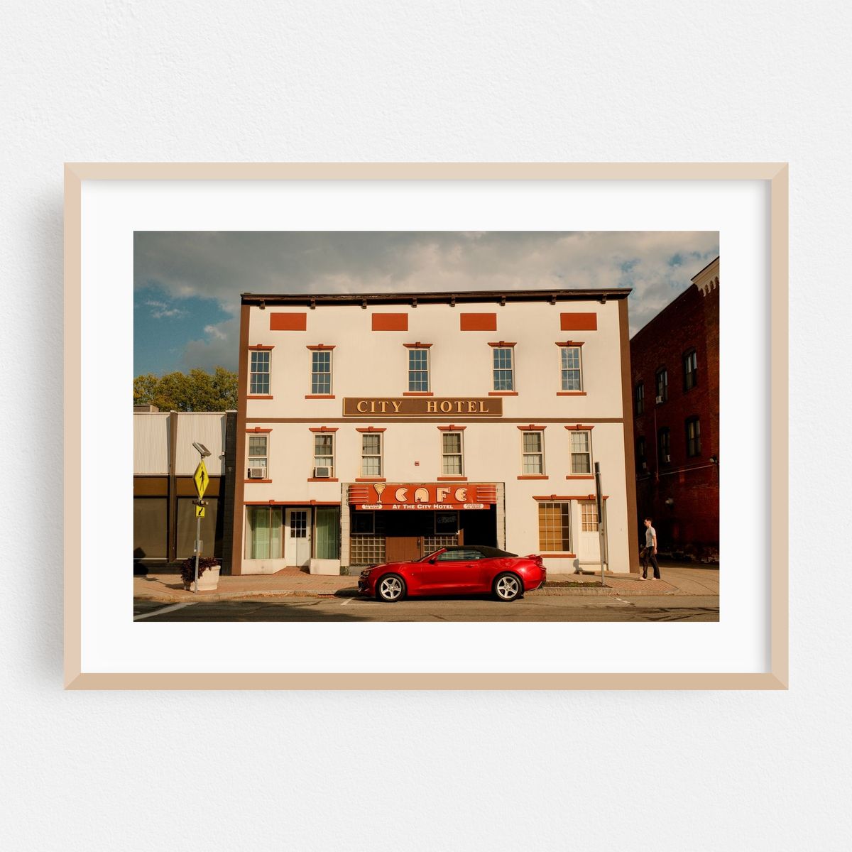 City Hotel, Westfield – image 1 of 6