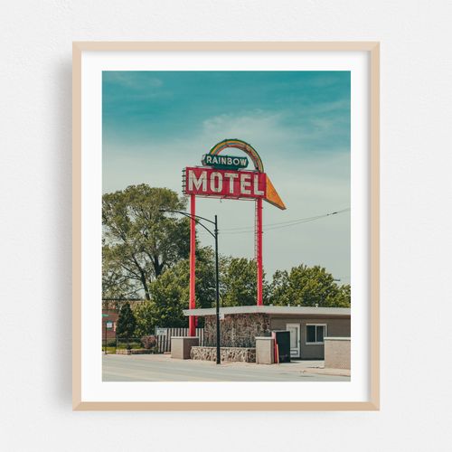Rainbow Motel 01