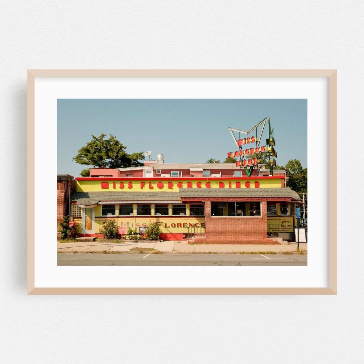 Miss Florence Diner 02 – image 1 of 6